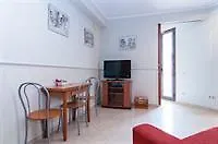 Lodging Apartments Sagrada Familia Barselona İspanya