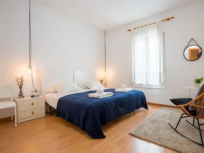Lodging Apartments Sagrada Familia contacts